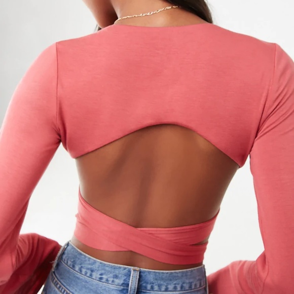 Rose colored Knit Crop-Top with bell sleeves - Picture 3 of 3